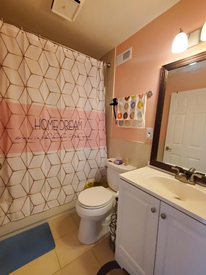 5 Star Room2/Close To Everything/5 Min Walk Metro/Rockville Town Center 외부 사진
